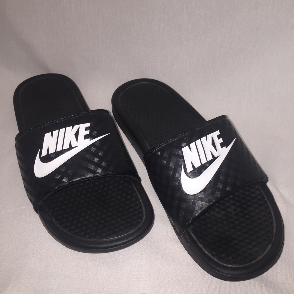 Women’s Nike Swoosh Slide Sandal